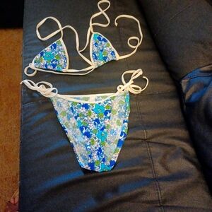 VICTORIAS SECRET BLUE FLOWER PRINT STRING BIKINI WITH MATCHING LONG SLEEVE SHIRT